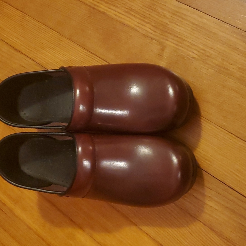 Brand new Dansko size 39